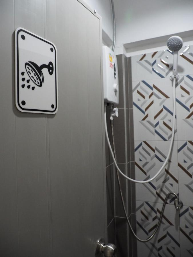 Prachan Hostel 通萨拉 外观 照片