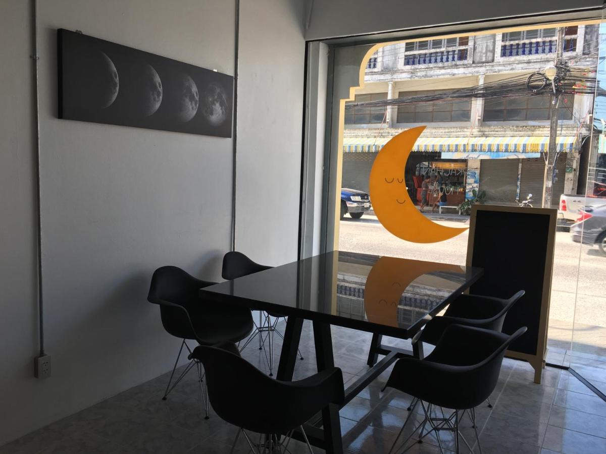 Prachan Hostel 通萨拉 外观 照片