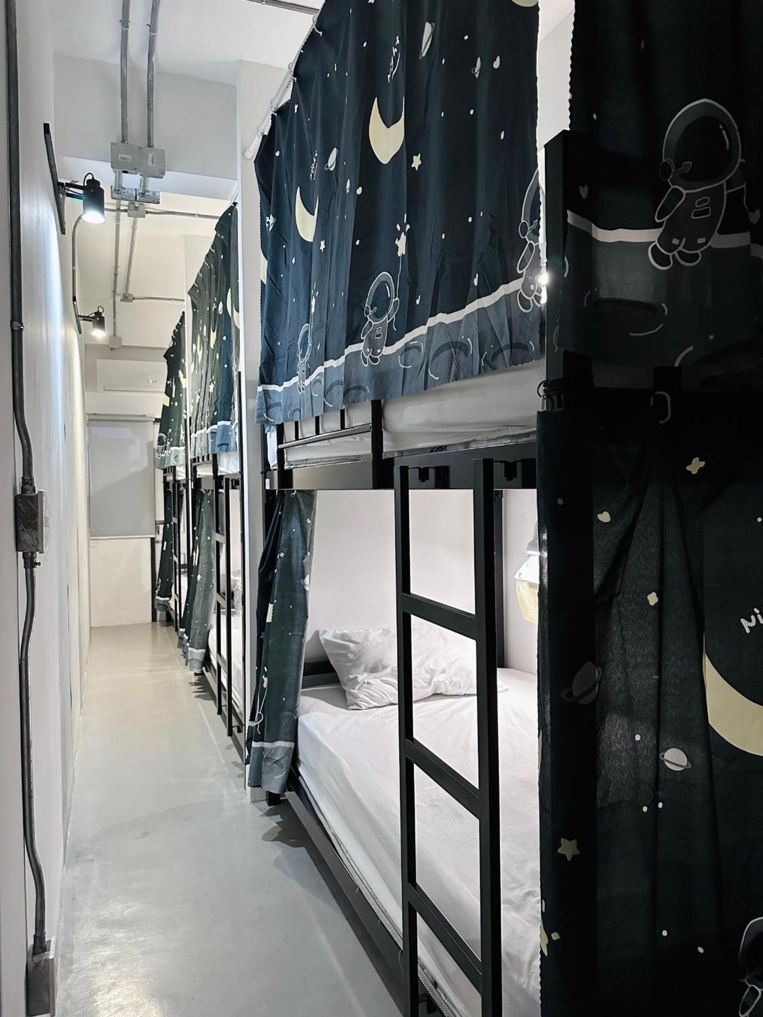 Prachan Hostel 通萨拉 外观 照片